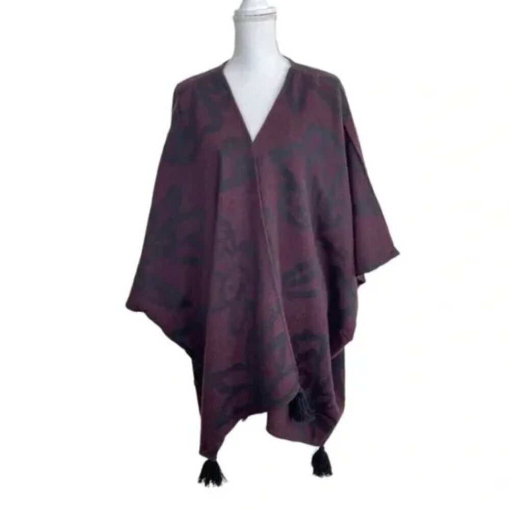 Cleobella Sevigny Capelet Poncho Cap Sweater Burgundy/Black One Size - Picture 7 of 11